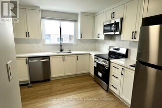 Building Photo - 246 Marlborough St