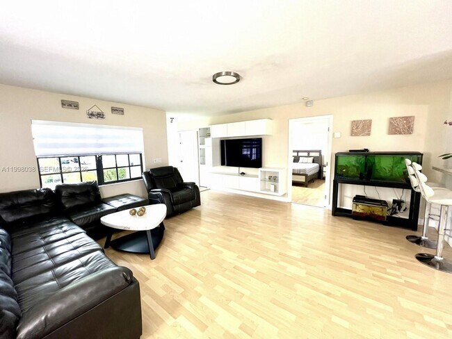 Foto del edificio - 1361 N Fieldlark Ln