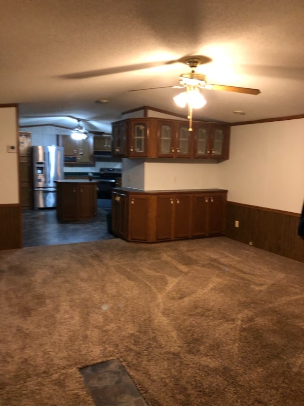 Building Photo - 5811 487 E