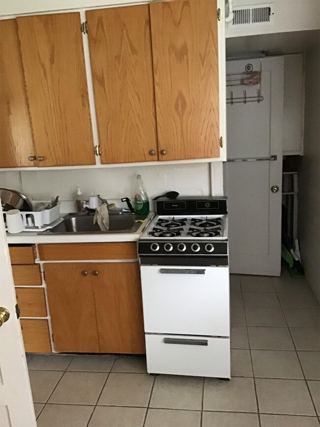 Foto del edificio - 550 E 300 N