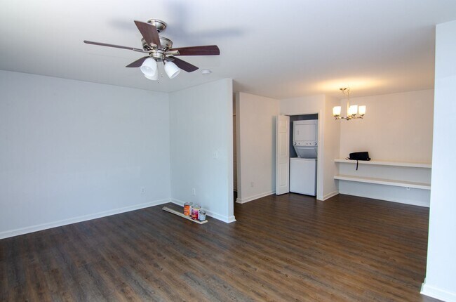 Foto del edificio - 515 Basswood Ave