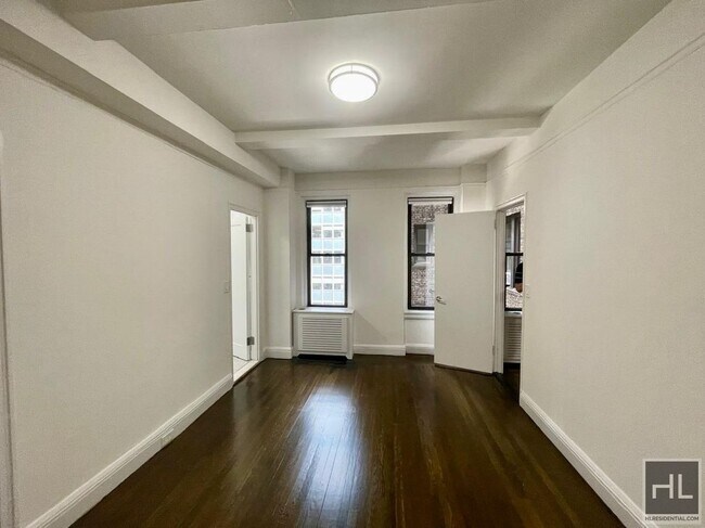 Foto del edificio - EAST 46 STREET