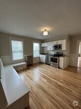 Building Photo - 76 Fairhaven Rd