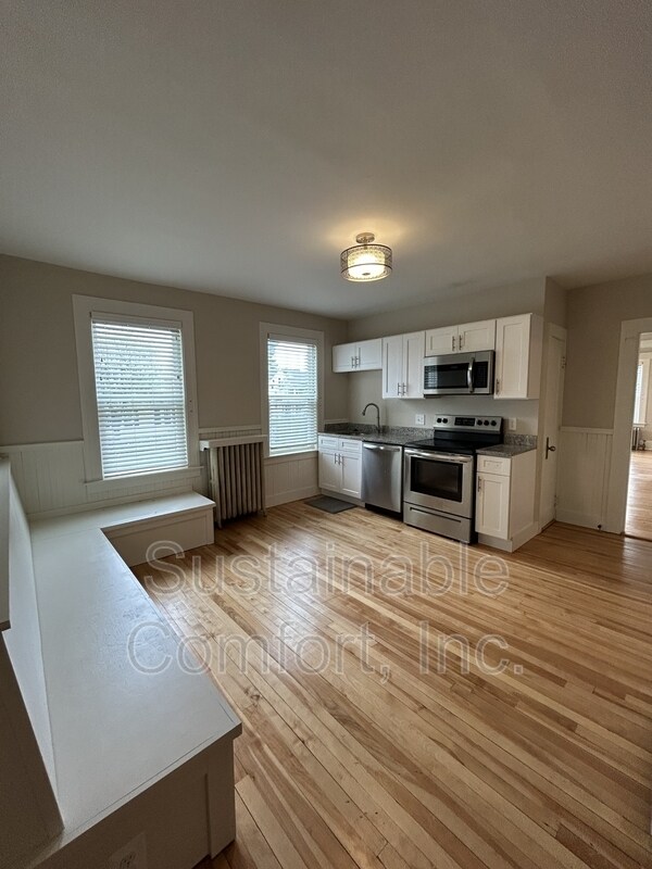 Foto del edificio - 76 Fairhaven Rd