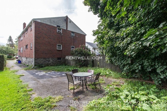 Building Photo - 246 Ardmore Ave