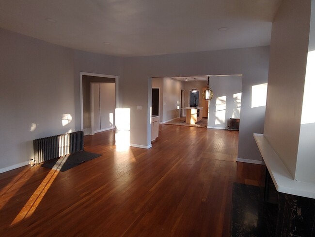 Living Room - 1357 East Blvd