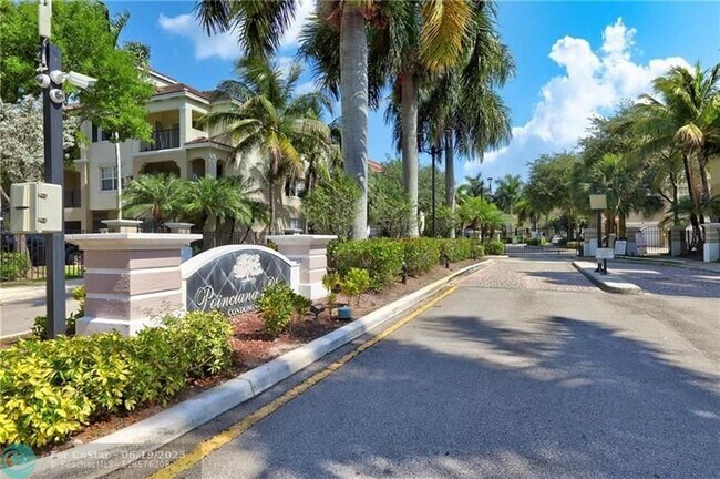 Foto del edificio - 5820 W Sample Rd