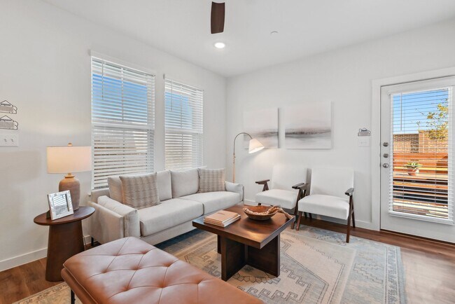 Building Photo - 4450 South State Highway 360 Apt #F118, Gr...