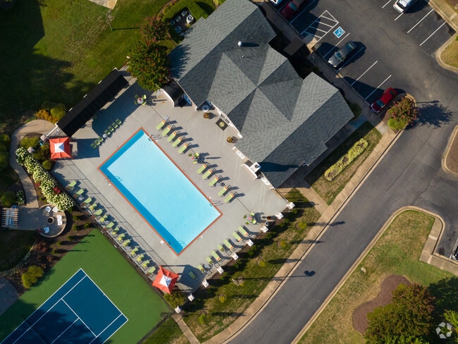 Aerial Photo - z-071025Reserve South