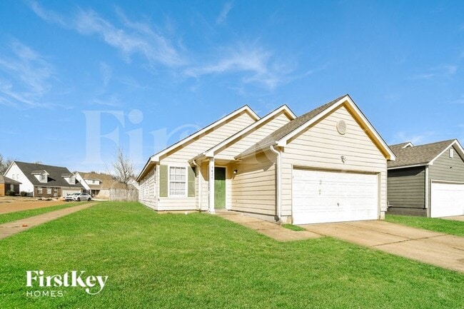 Building Photo - 4820 Royal Run Dr