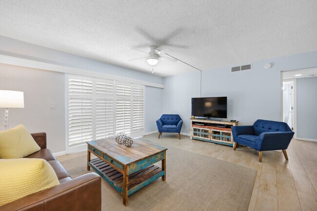 Foto del edificio - 5200 Ocean Beach Blvd