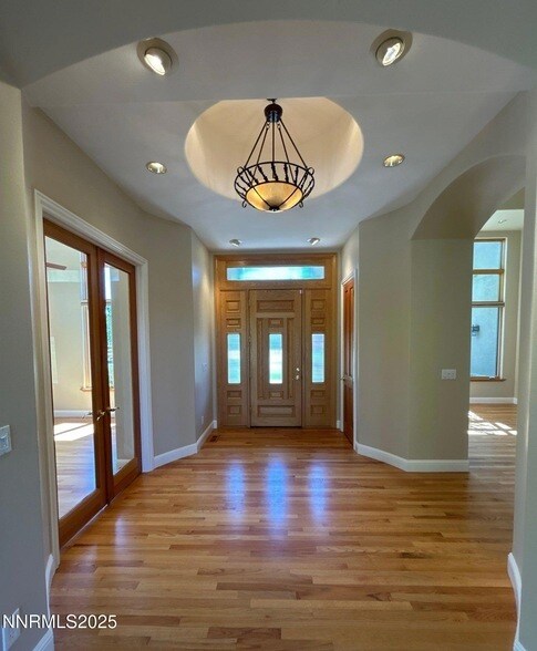 Building Photo - 6785 Eagle Wing Cir