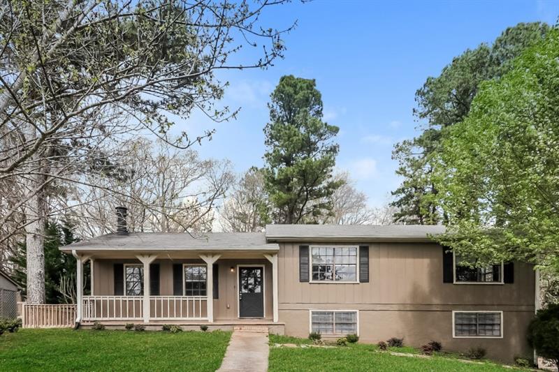 Primary Photo - 3762 Cambridge Dr SW