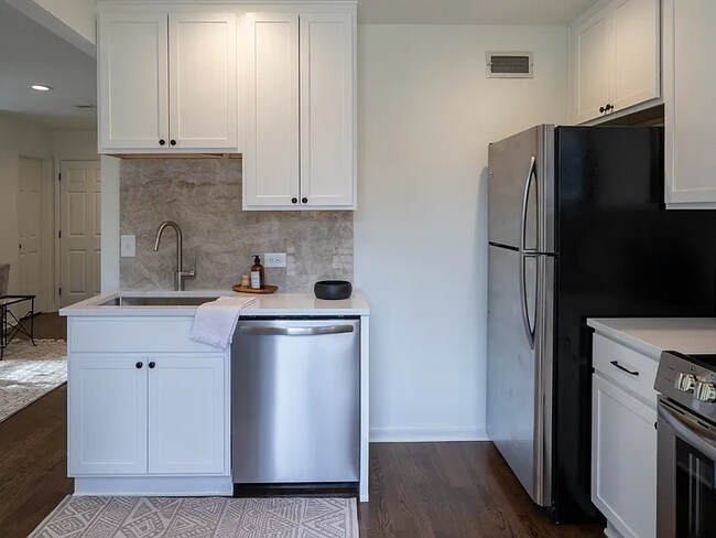 Foto del edificio - 205 Leake Ave