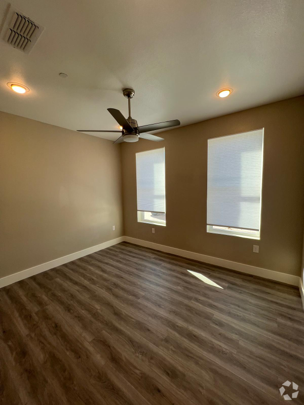 Building Photo - 405 Richlands way