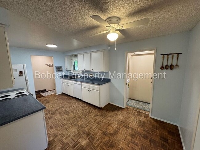 Foto del edificio - 1316 Stanford Dr
