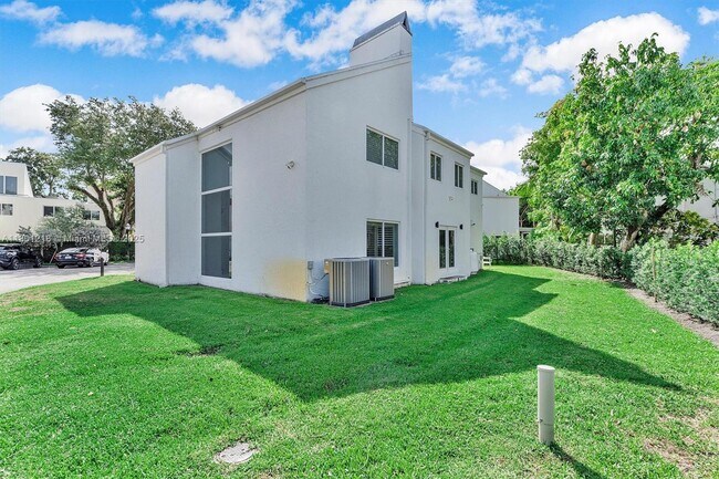 Foto del edificio - 1981 S Oak Haven Cir