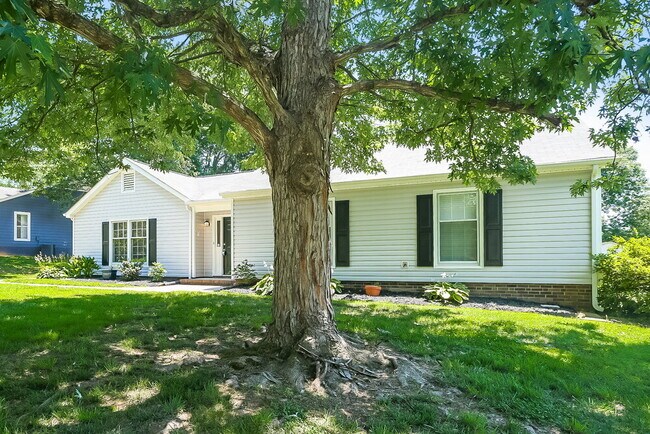 Building Photo - 7506 Pirates Cove Ct