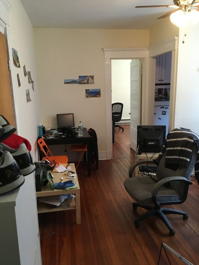 Primary Photo - East Rock 1BR Close to Yale SOM