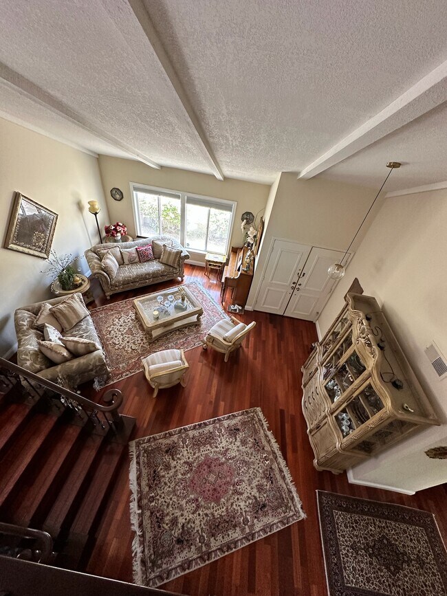 Building Photo - 64 Monticello