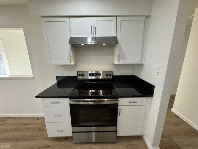 Foto del edificio - 3 br, 2 bath House - 4557 North Sequoia Drive