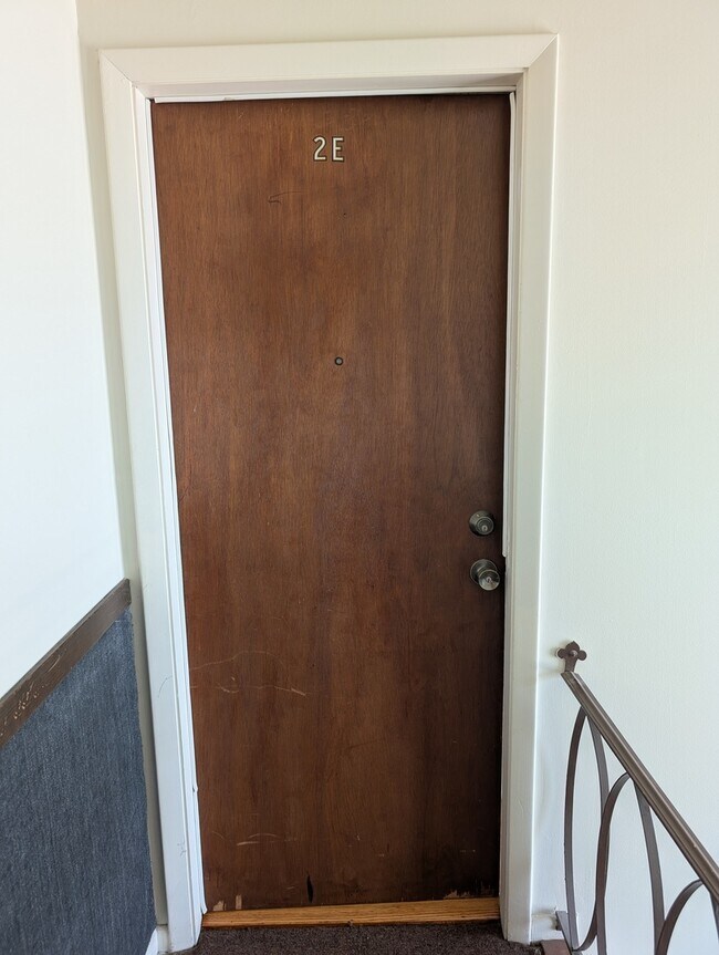 Foto del edificio - 9216 Seymour Ave