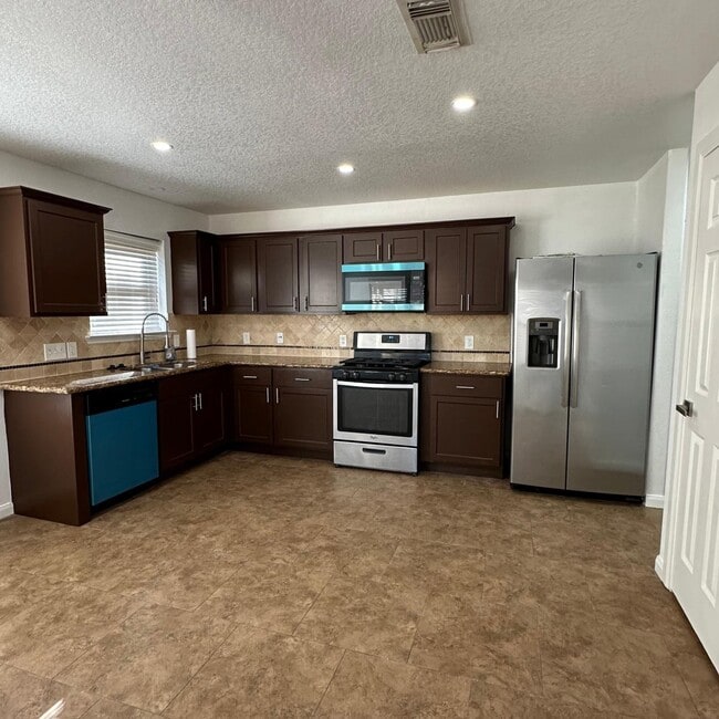 Foto del edificio - 1403 High Thicket Ct