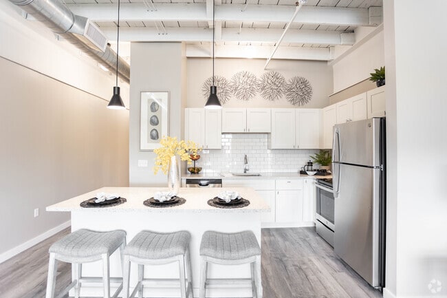 Interior Photo - The Smallman Flats