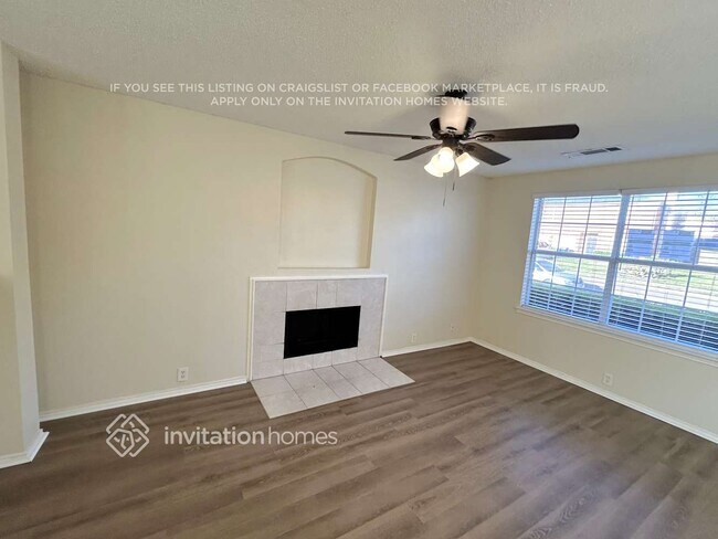 Foto del edificio - 1512 Clemson Dr