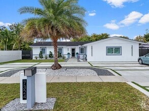 Building Photo - 7324 SW 134th Ct