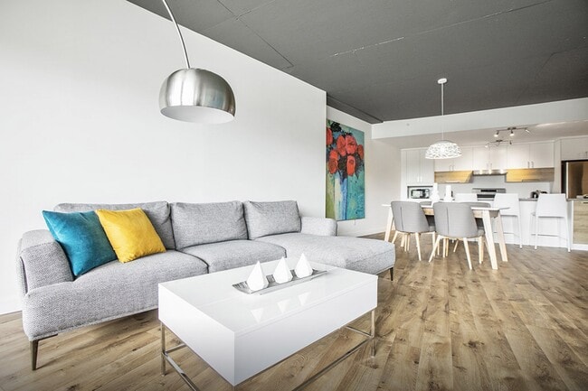 Building Photo - La Cité M