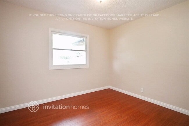 Foto del edificio - 720 Highlander Ave