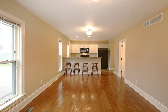 Foto del edificio - 843 Cherry St SE