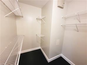 Building Photo - 675 Wiggins Lake Dr