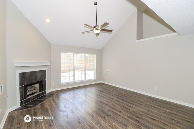 Building Photo - 3875 Sundale Way S