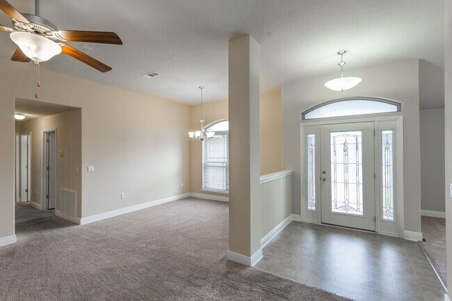 Foto del edificio - 5269 English Oak Dr