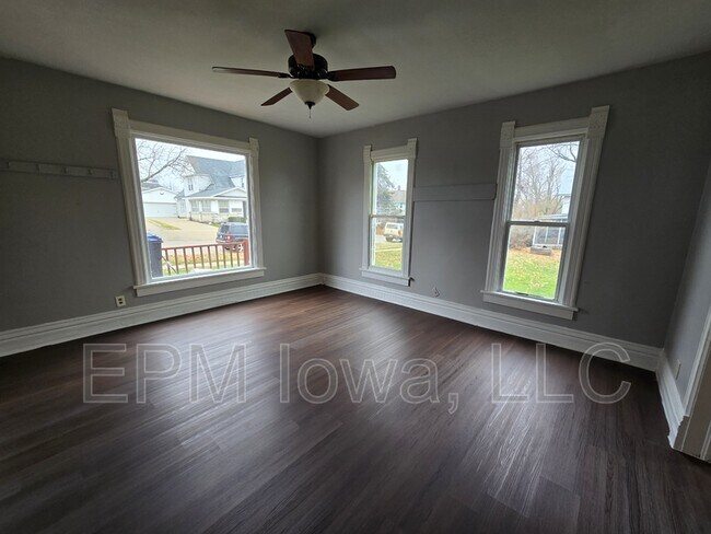 Foto del edificio - 949 13th St