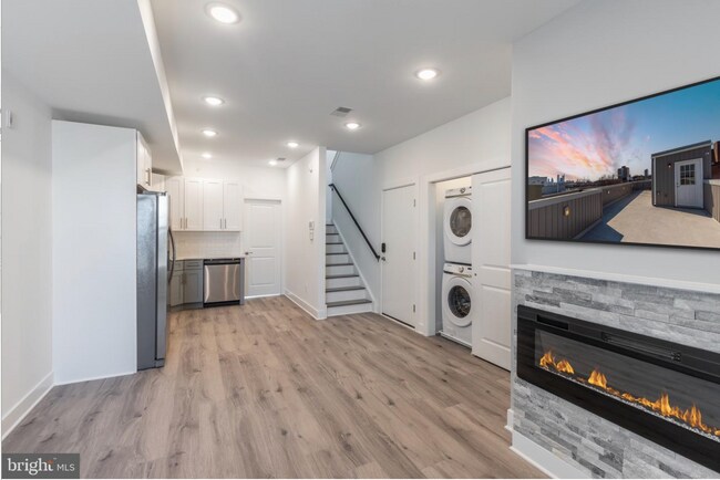 Foto del edificio - 1423 N 8th St