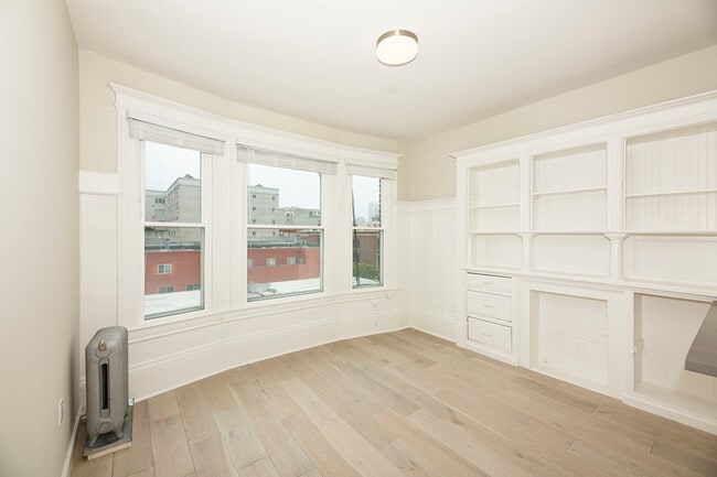 Building Photo - 1424 Polk St