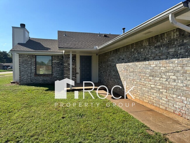 Foto del edificio - 3 Bedroom House in a Great Neighborhood