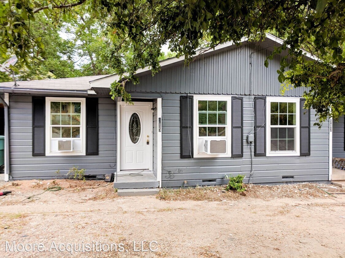 Primary Photo - 2 br, 1 bath House - 915 W Pecan
