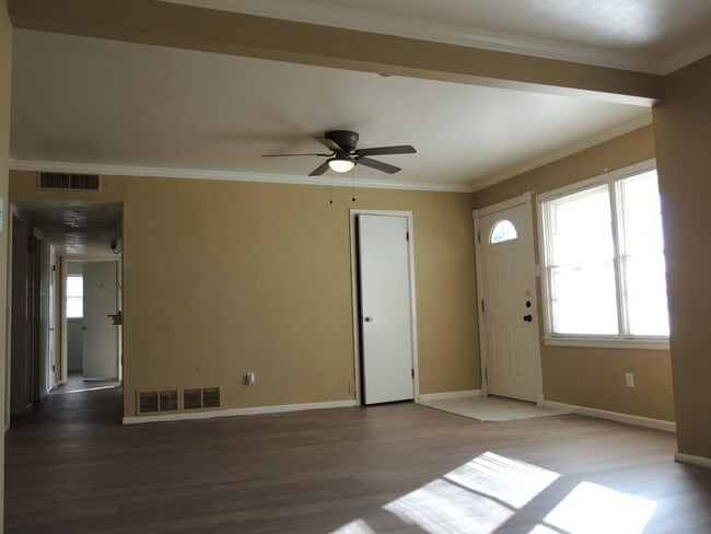 Building Photo - 1813 Petroleum Dr