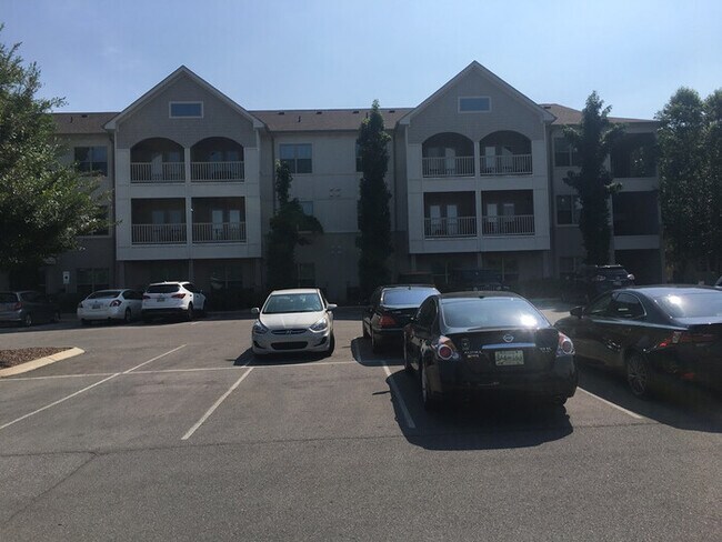 Foto del edificio - South Nashville Condo near Fairgrounds
