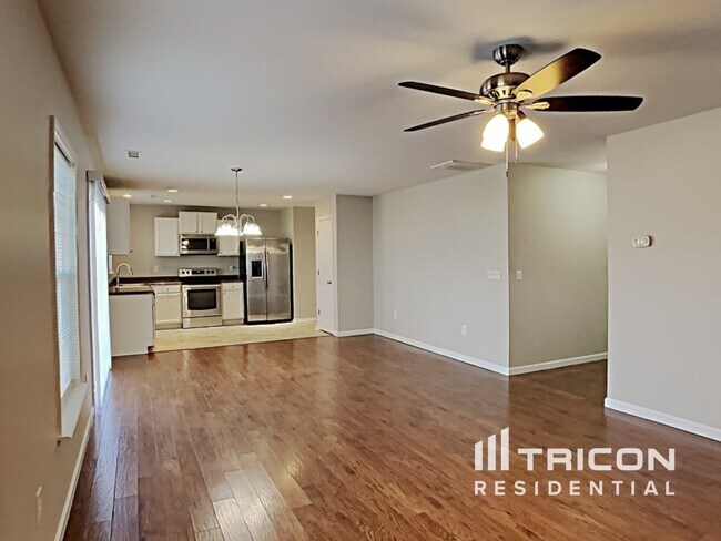 Foto del edificio - 114 Yarmouth Dr