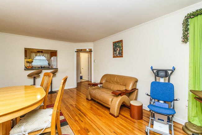 Foto del edificio - 4244 W Nelson St