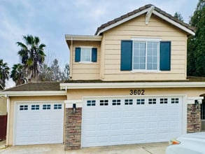 Building Photo - 3602 Swan Ct