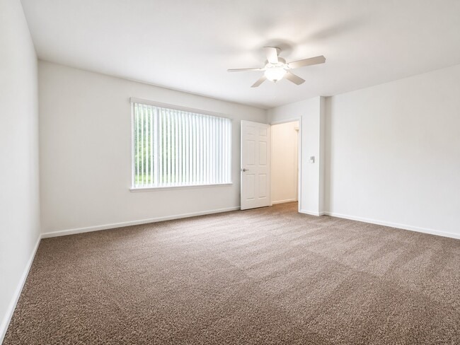 Building Photo - Keystone Lake Apartments