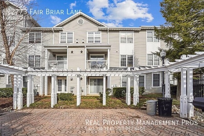 Foto del edificio - 12773 Fair Briar Ln