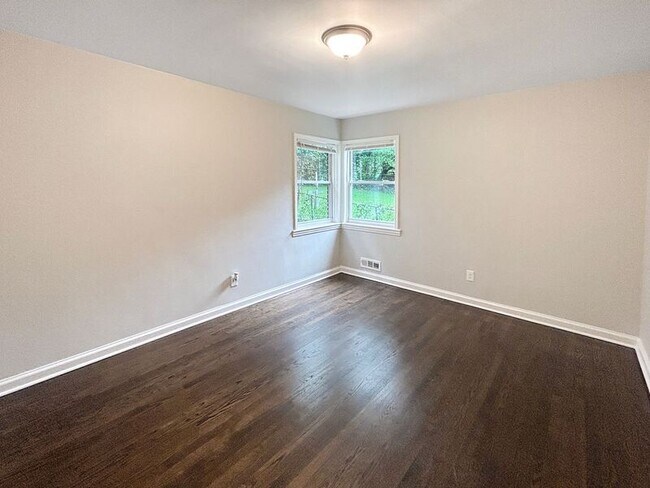 Foto del edificio - 3400 Bonaire Dr