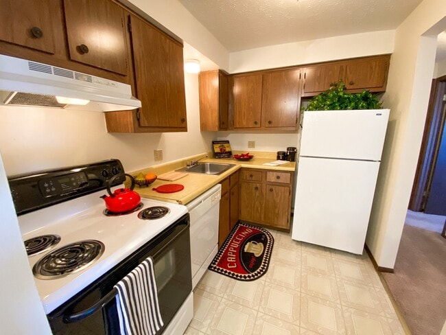 Building Photo - Condor Garden Apartments